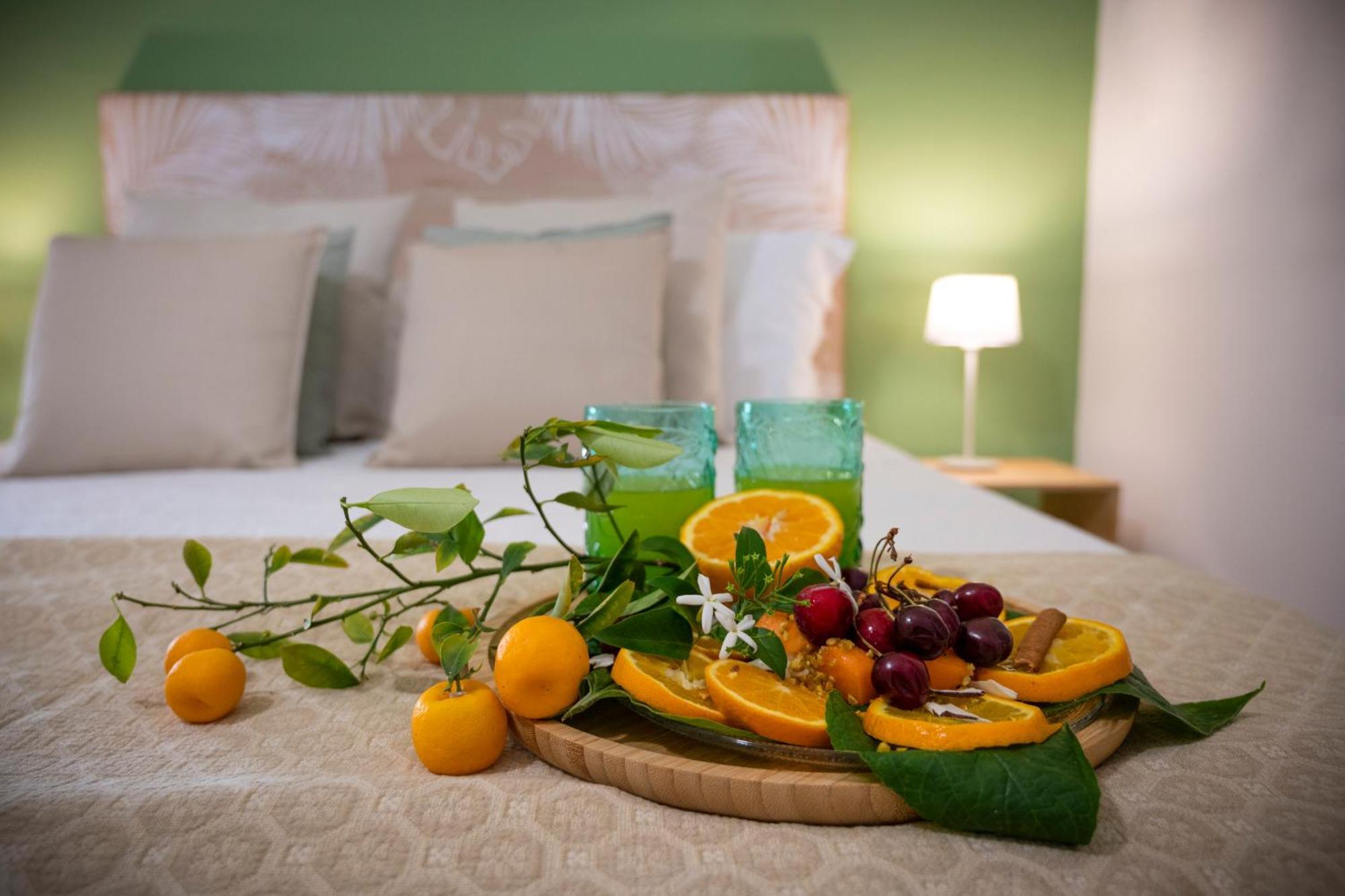 Villa Megna - Green Paradise B&B パレルモ エクステリア 写真
