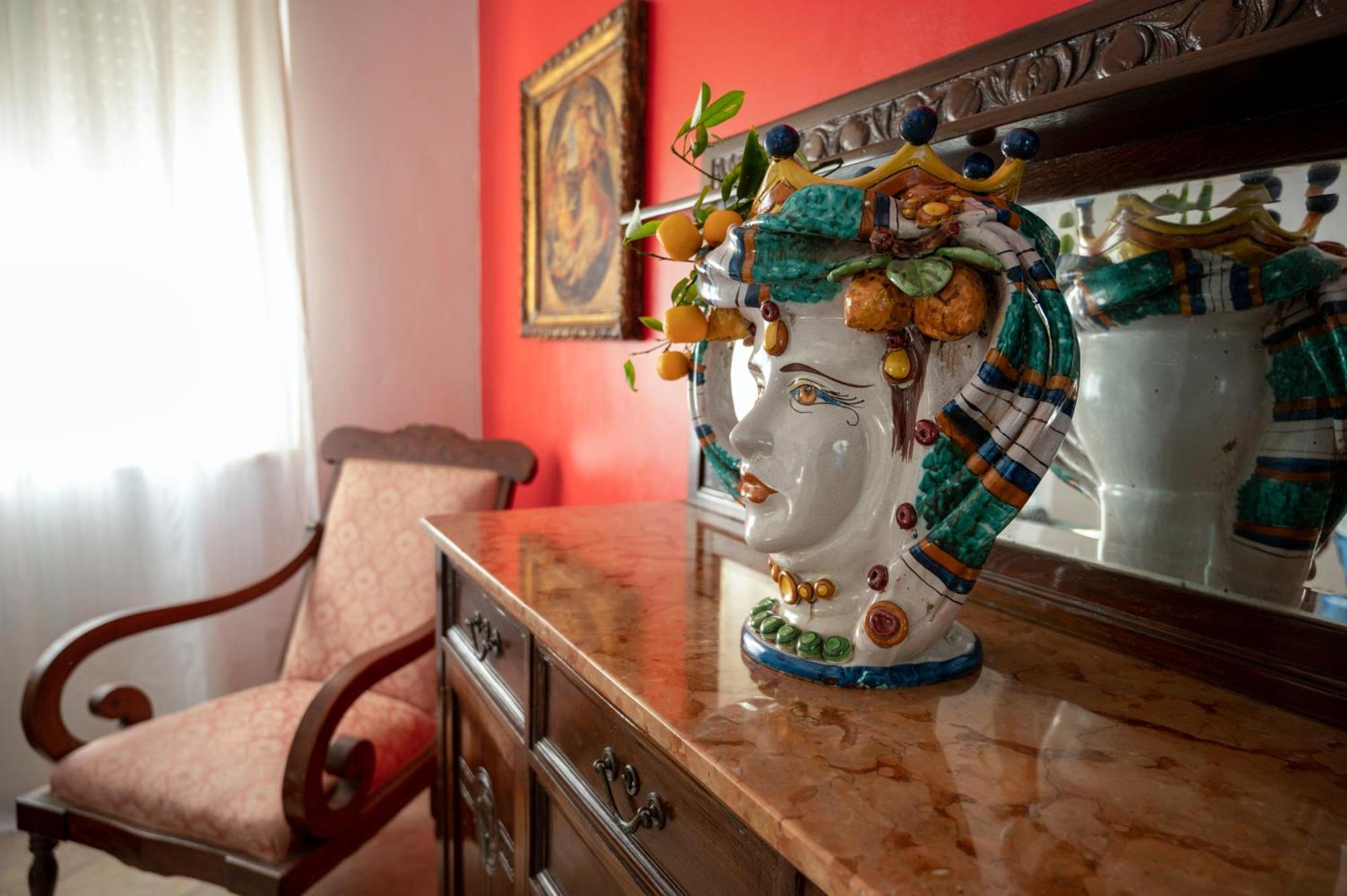 Villa Megna - Green Paradise B&B パレルモ エクステリア 写真