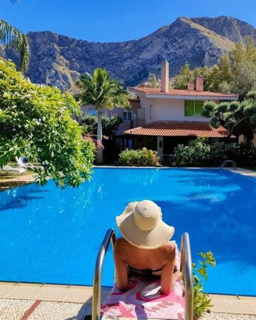 Villa Megna - Green Paradise B&B パレルモ エクステリア 写真